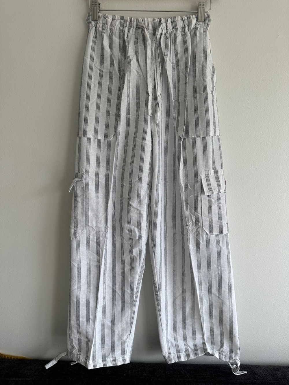 Peru/Ecuador Handmade Cotton Boho Unisex Striped Pants Joggers - White‎ Medium